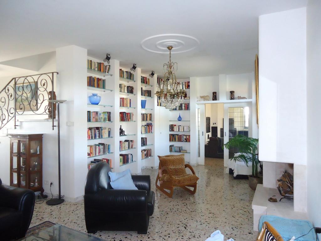 Bed & Breakfast Villa Lavanda Noci Exterior foto